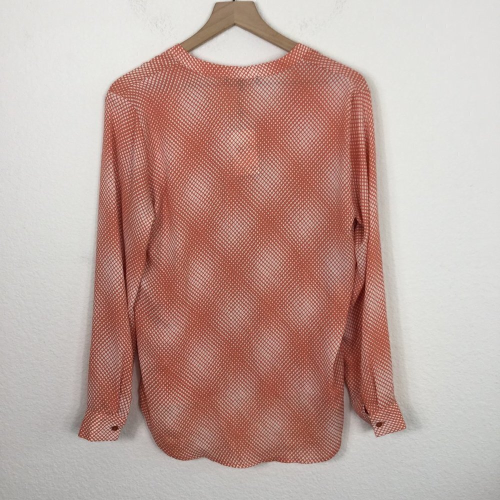 Ro & De Digital Dot‎ Pink Button Down Blouse Size Medium Long Sleeve - Picture 6 of 6